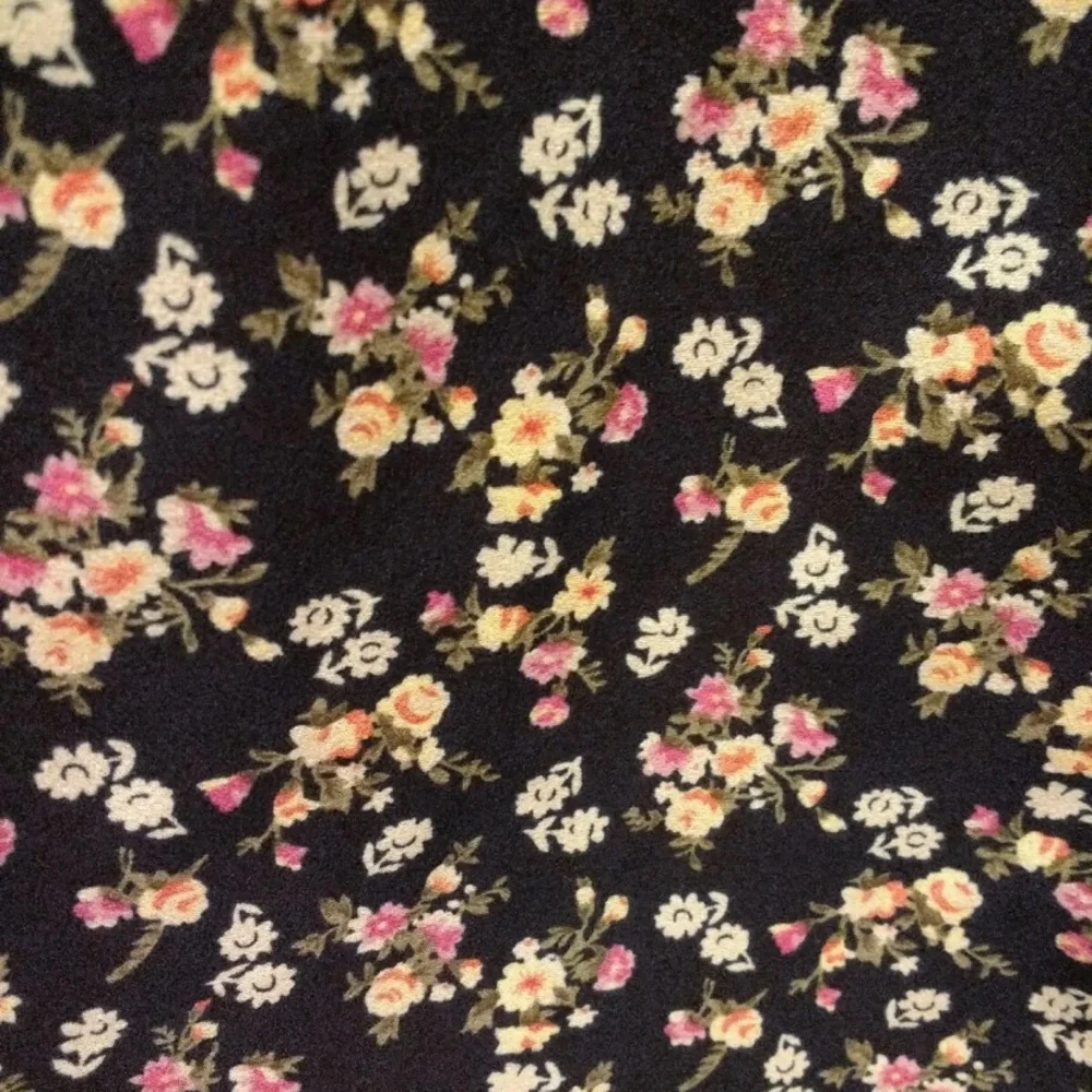 Mine Navy Floral Sleeveless Blouse
